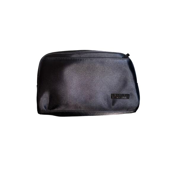 2 Chanel Parfums beauty cosmetic travel bags - Picture 3 of 8